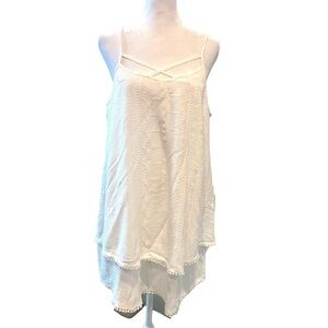 ANGIE Fully Lined Super Sweet Strappy Lace Top Criss-cross front Size Small